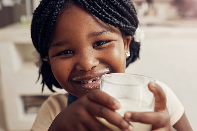 Melo giving Milk